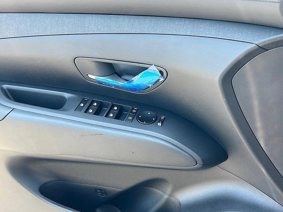 new 2025 Hyundai Tucson car, priced at $33,735