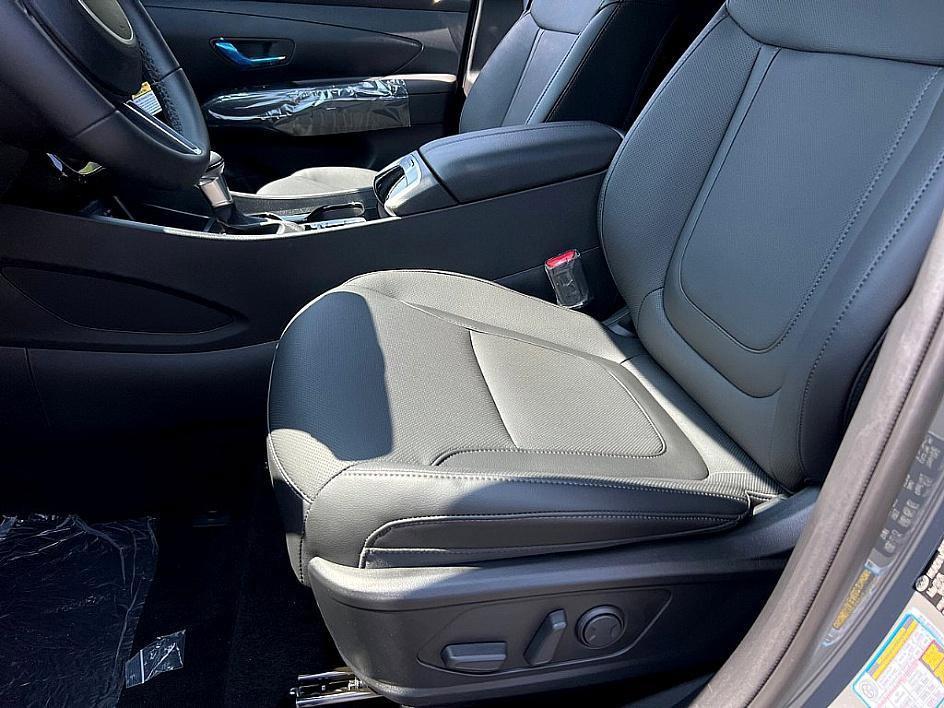 new 2025 Hyundai Tucson car, priced at $33,735