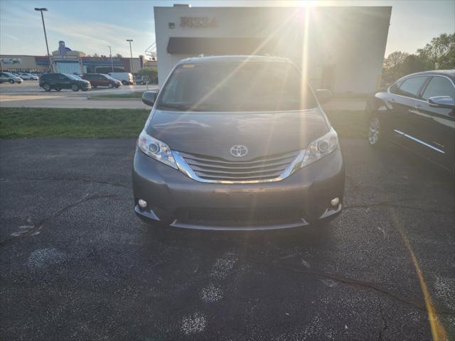 used 2017 Toyota Sienna car, priced at $21,253