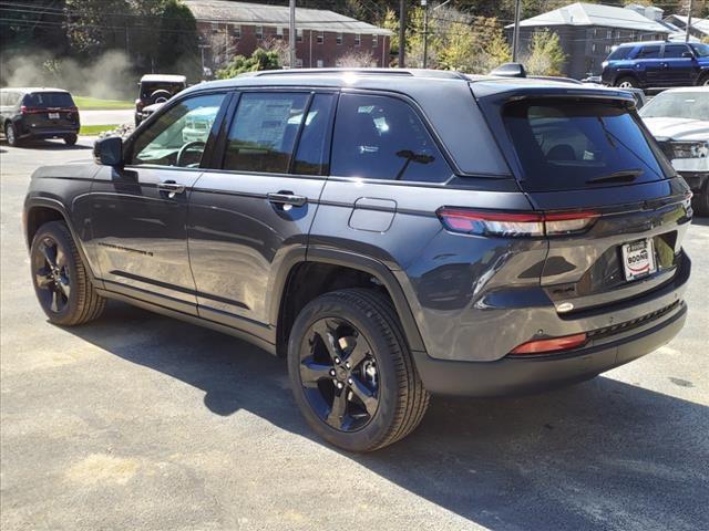 new 2025 Jeep Grand Cherokee car, priced at $46,176