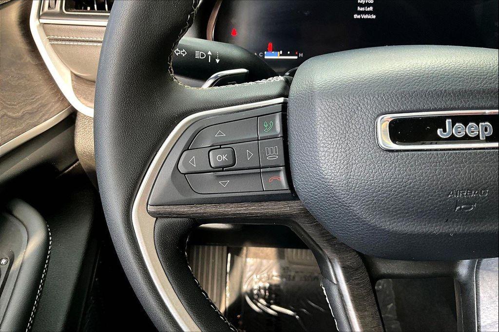 used 2024 Jeep Grand Cherokee car, priced at $37,663