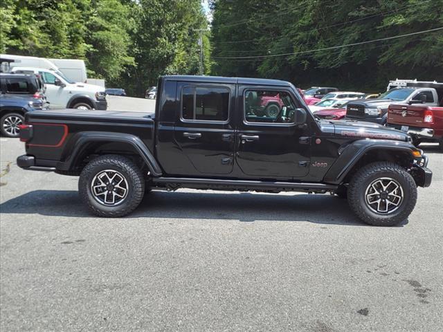 new 2024 Jeep Gladiator car, priced at $59,801