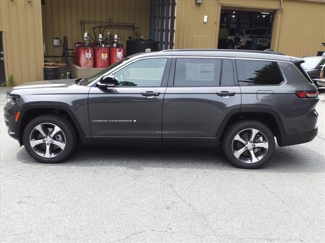 new 2024 Jeep Grand Cherokee L car, priced at $51,089