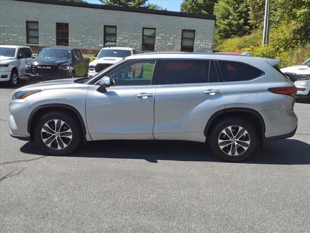 used 2021 Toyota Highlander car, priced at $36,334