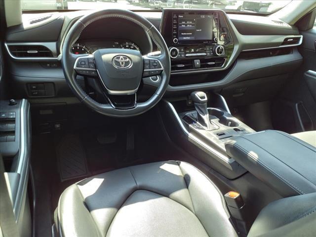 used 2021 Toyota Highlander car, priced at $36,334