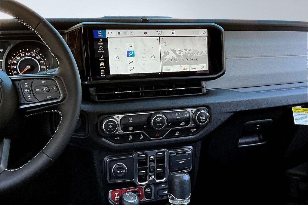new 2025 Jeep Gladiator car, priced at $41,740