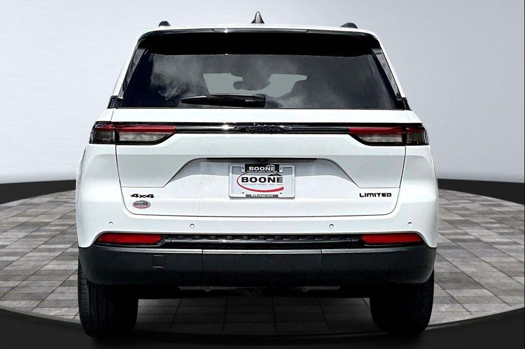 used 2023 Jeep Grand Cherokee car, priced at $34,398