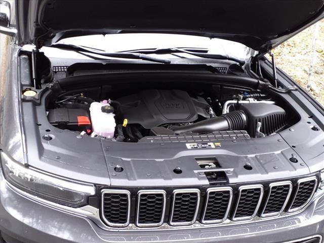 new 2024 Jeep Grand Cherokee L car, priced at $60,995