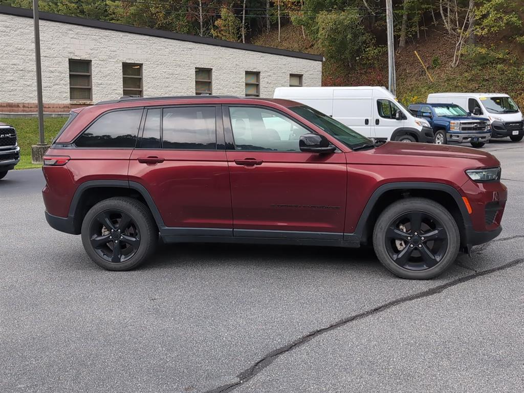 used 2023 Jeep Grand Cherokee car, priced at $33,992