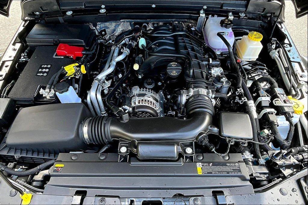 new 2025 Jeep Gladiator car, priced at $47,048