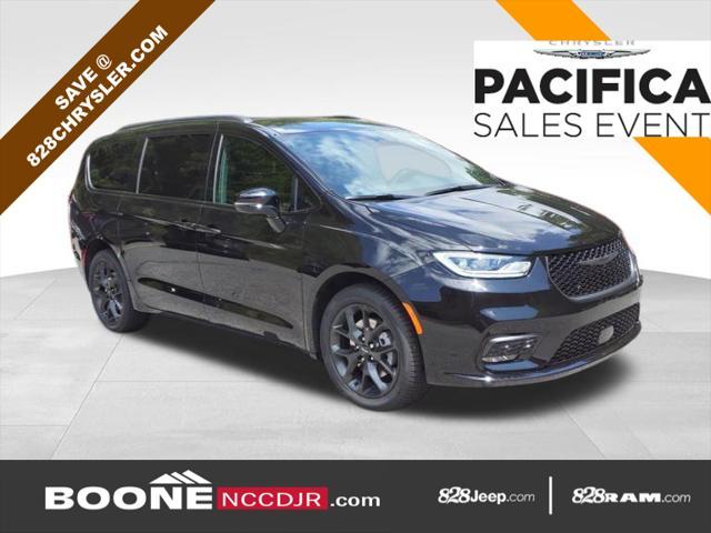 new 2024 Chrysler Pacifica car, priced at $44,897