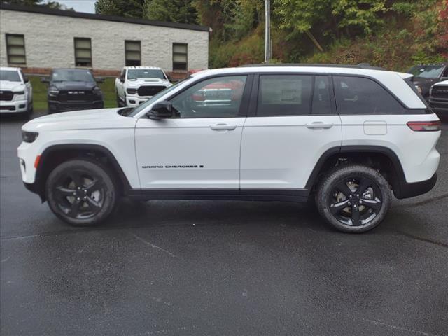 new 2025 Jeep Grand Cherokee car, priced at $53,203