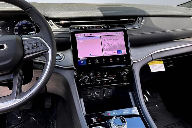 new 2025 Jeep Grand Cherokee car, priced at $45,750