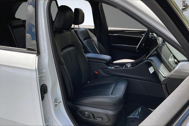 new 2025 Jeep Grand Cherokee car, priced at $45,750