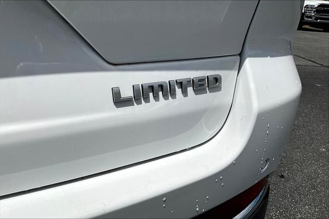 new 2025 Jeep Grand Cherokee car, priced at $45,750