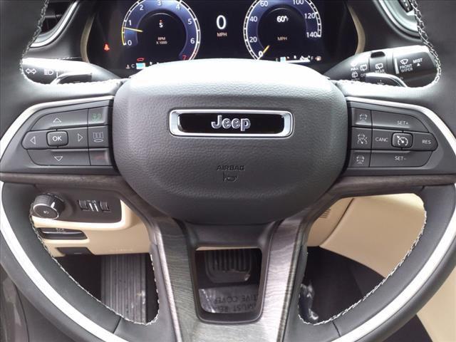 new 2025 Jeep Grand Cherokee car, priced at $51,072