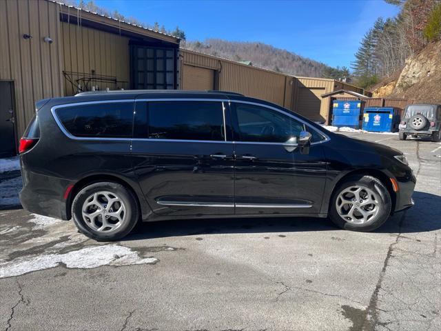 used 2023 Chrysler Pacifica car, priced at $37,578