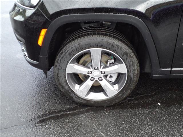 new 2025 Jeep Grand Cherokee L car, priced at $42,995