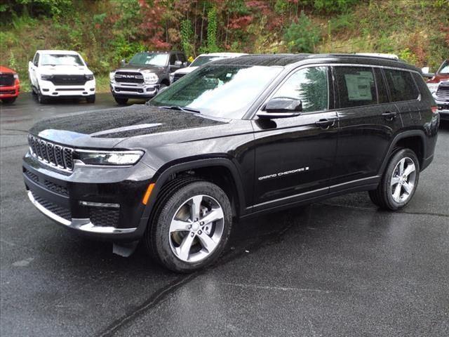 new 2025 Jeep Grand Cherokee L car, priced at $42,995