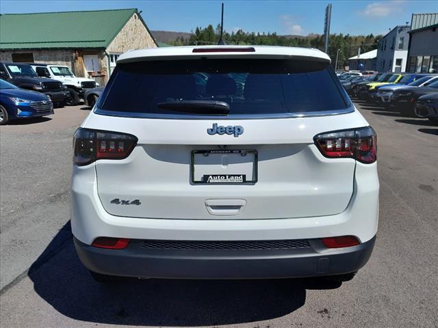 new 2024 Jeep Compass car, priced at $26,995