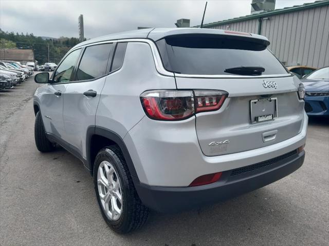 new 2024 Jeep Compass car, priced at $27,590