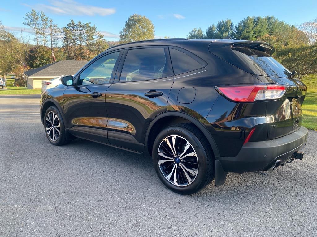 used 2022 Ford Escape car, priced at $22,460