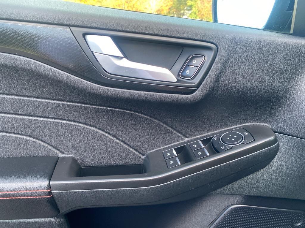 used 2022 Ford Escape car, priced at $22,460