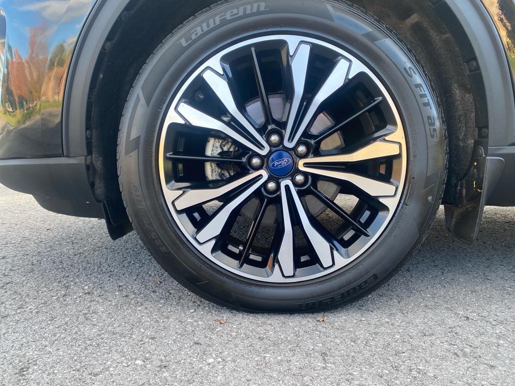 used 2022 Ford Escape car, priced at $22,460