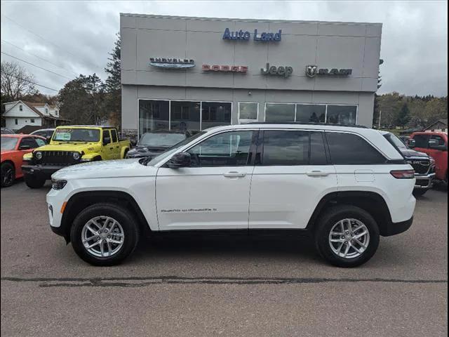 new 2025 Jeep Grand Cherokee car, priced at $38,046