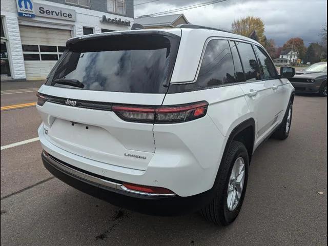 new 2025 Jeep Grand Cherokee car, priced at $38,046