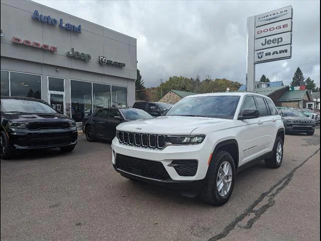 new 2025 Jeep Grand Cherokee car, priced at $38,046