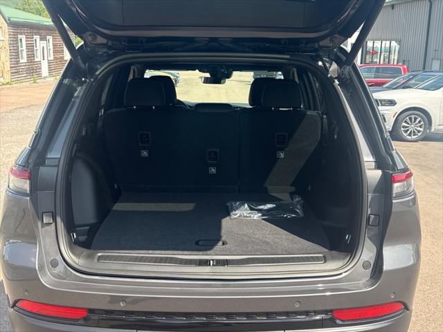new 2025 Jeep Grand Cherokee car, priced at $48,375