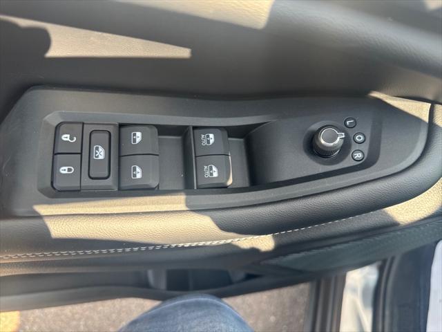 new 2025 Jeep Grand Cherokee car, priced at $48,375