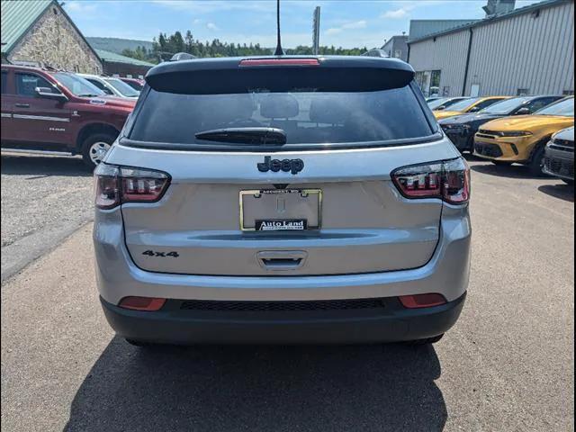 new 2024 Jeep Compass car, priced at $32,430