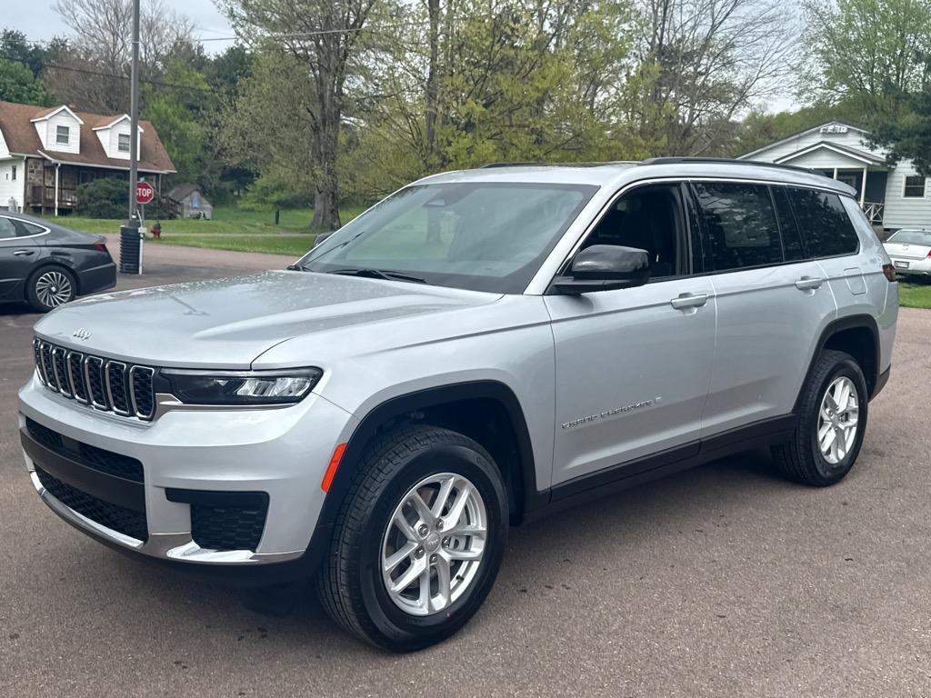 new 2025 Jeep Grand Cherokee L car, priced at $45,720