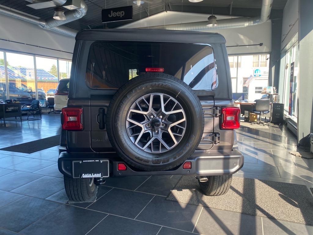 new 2025 Jeep Wrangler car, priced at $55,383