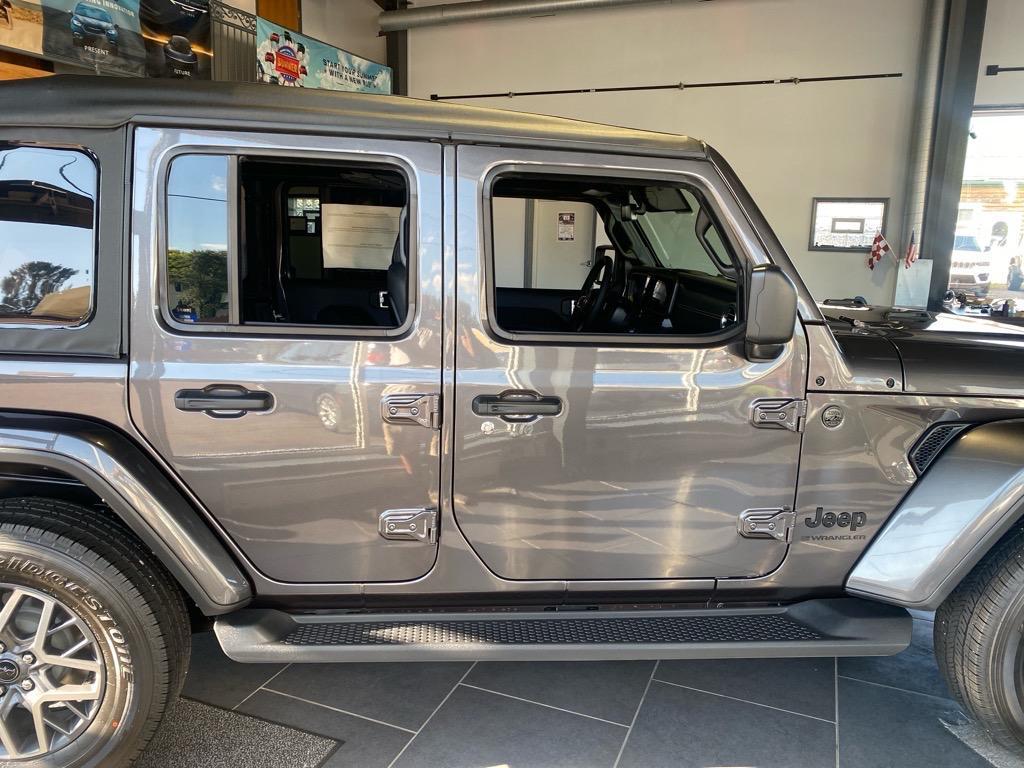 new 2025 Jeep Wrangler car, priced at $55,383