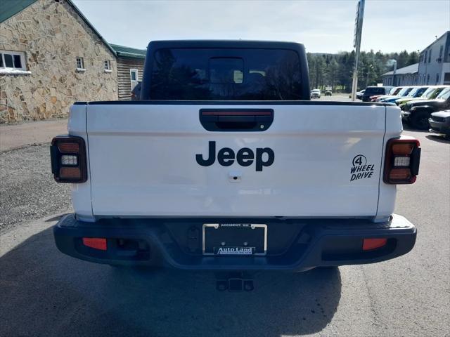 new 2024 Jeep Gladiator car, priced at $47,917