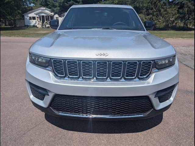 new 2024 Jeep Grand Cherokee car, priced at $34,946