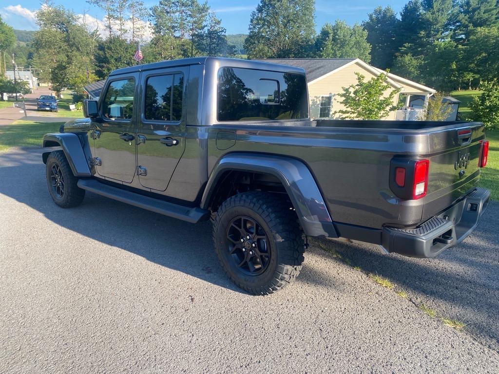 new 2025 Jeep Gladiator car, priced at $49,410
