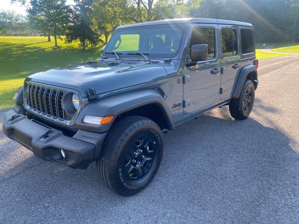 new 2025 Jeep Wrangler car, priced at $46,540