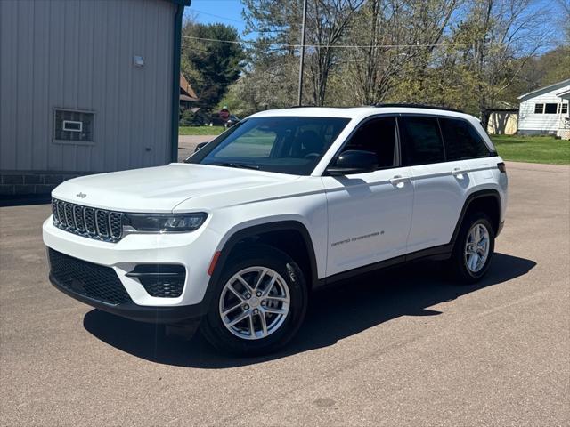 new 2025 Jeep Grand Cherokee car, priced at $41,580