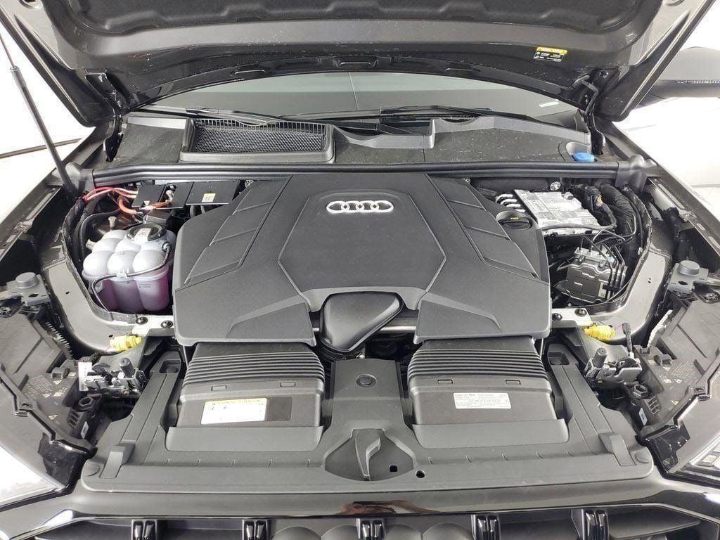 new 2025 Audi Q7 car, priced at $78,250