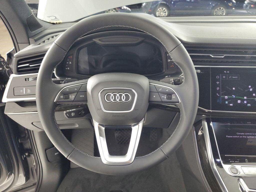 new 2025 Audi Q7 car, priced at $78,250