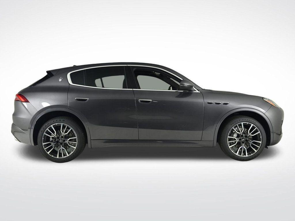 new 2025 Maserati Grecale car, priced at $84,845