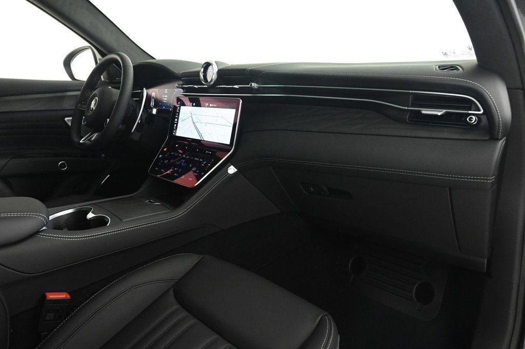 new 2025 Maserati Grecale car, priced at $84,845
