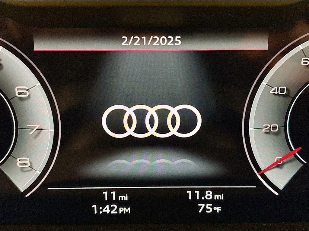 new 2025 Audi Q7 car, priced at $71,505