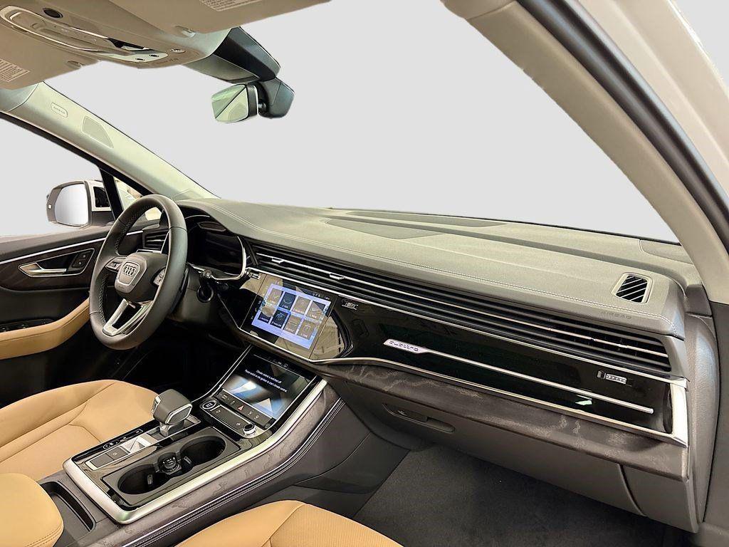 new 2025 Audi Q7 car, priced at $71,505