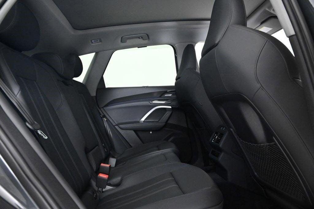 new 2025 Audi Q5 car, priced at $61,300
