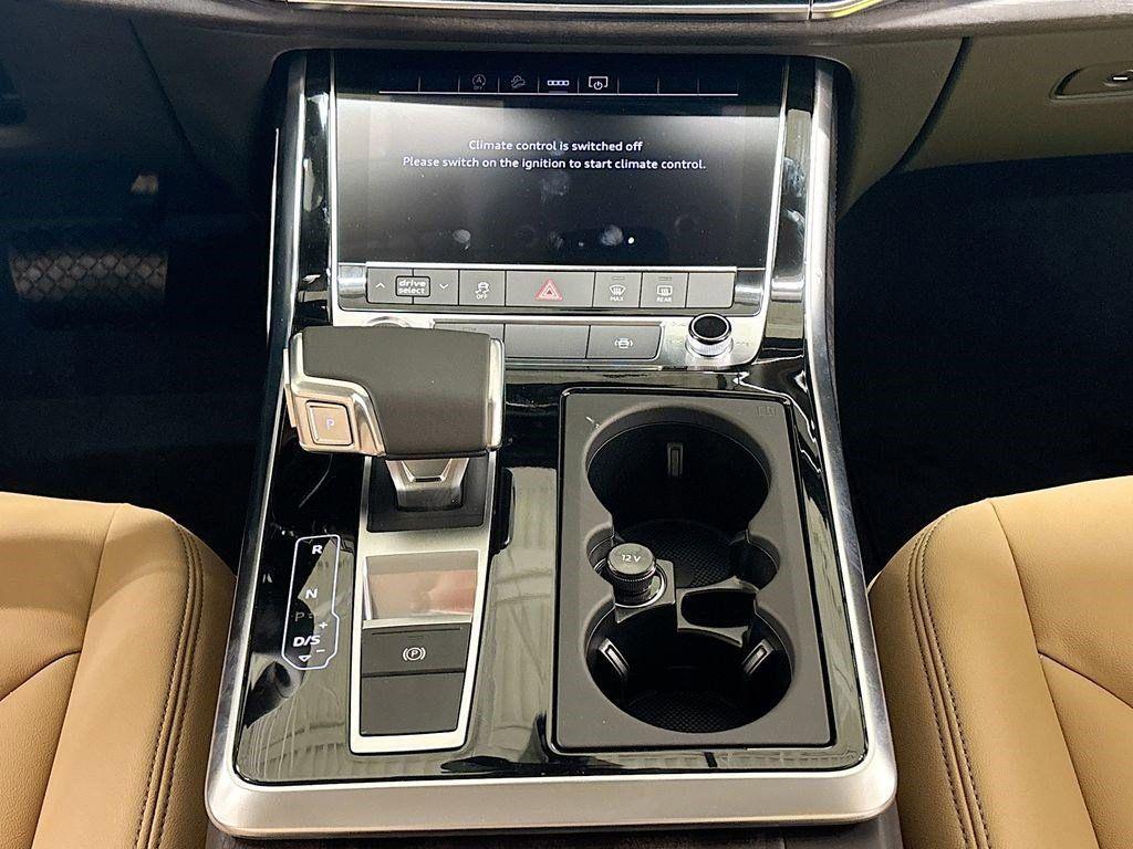 new 2025 Audi Q7 car, priced at $68,005